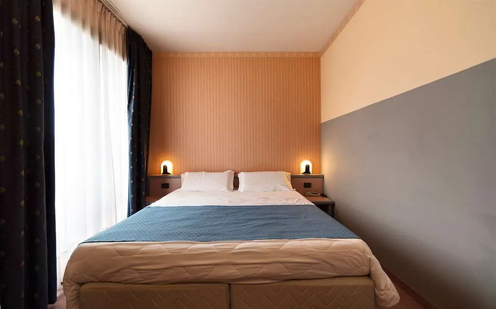 Ilga Hotel Collecchio Italie
